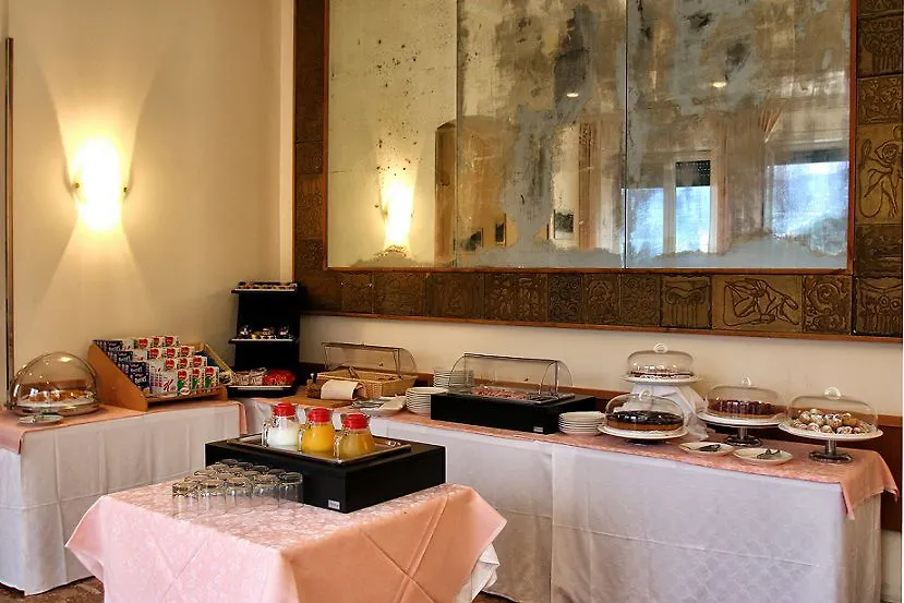 Hotel Elena Recco 3*,  Italia